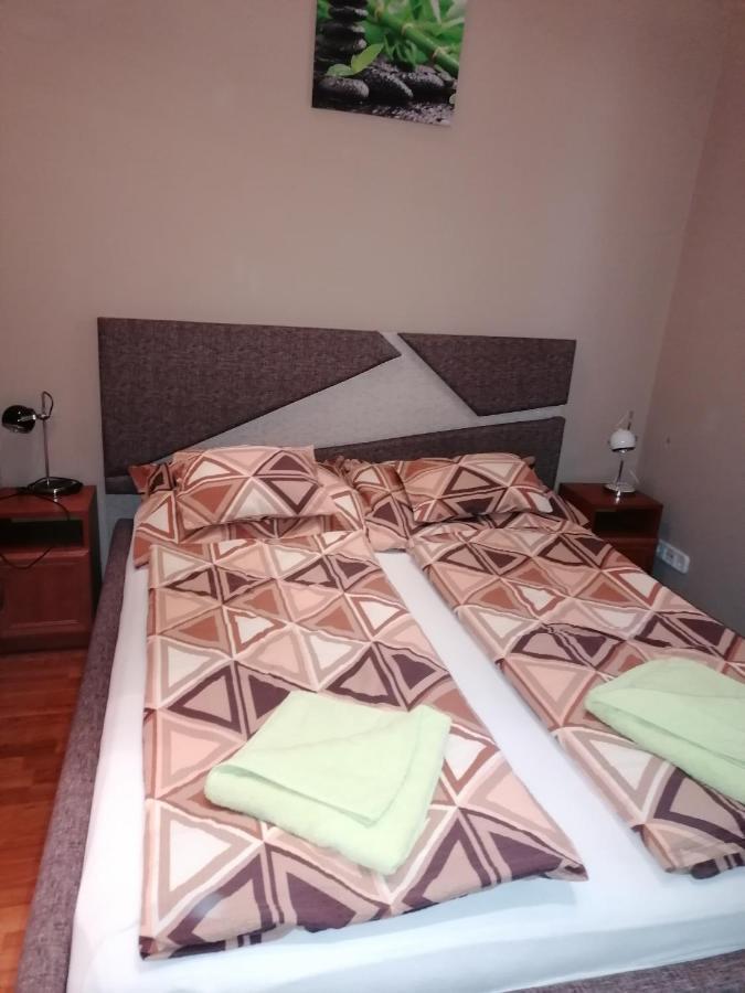 Betty-Major apartman Hajdúszoboszló Exteriör bild