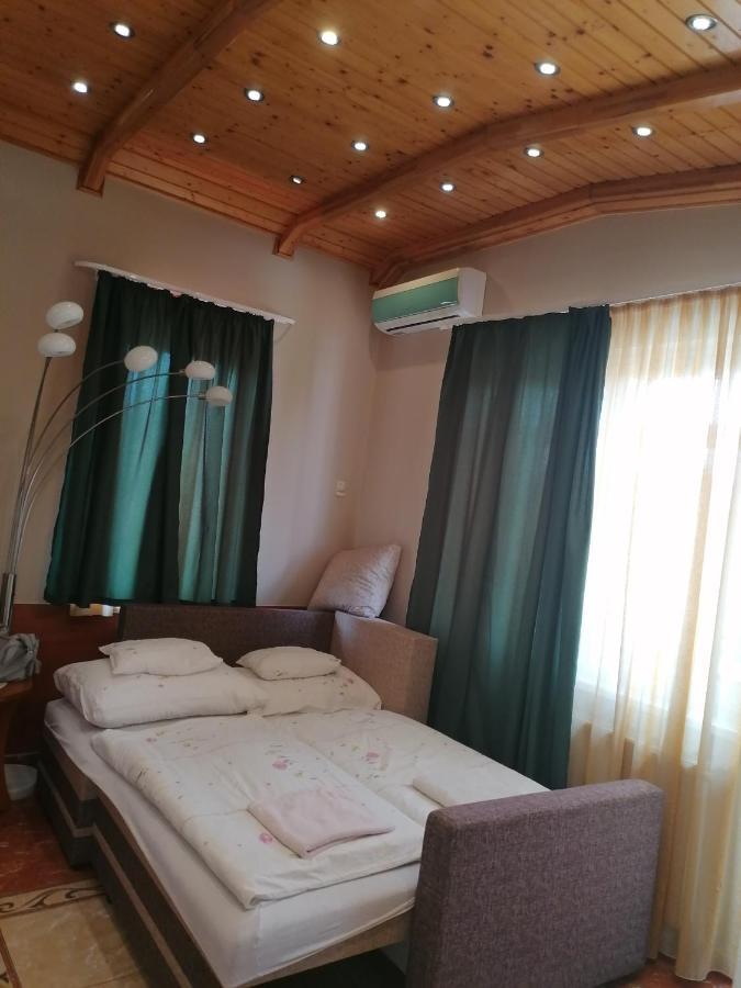 Betty-Major apartman Hajdúszoboszló Exteriör bild